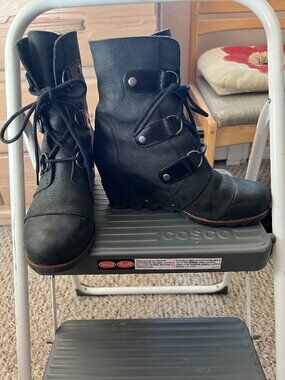 SOREL wedge ankle boot!